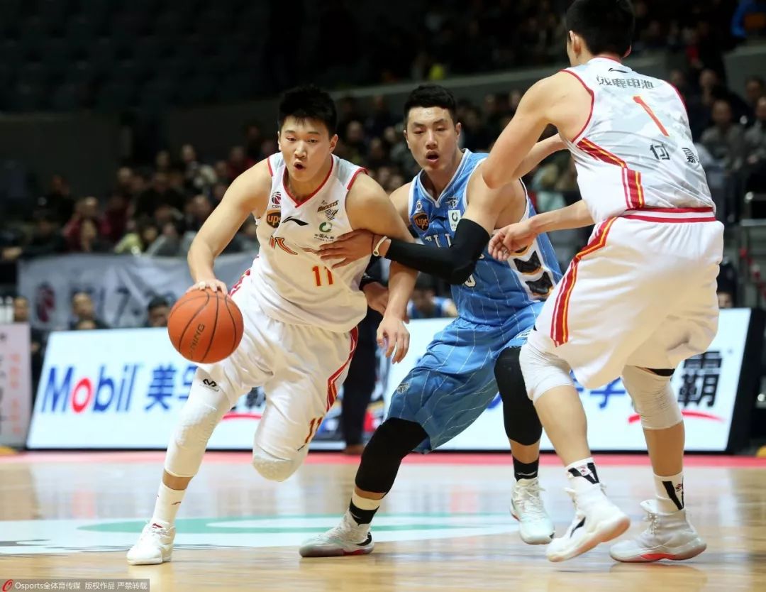 包含新疆男篮顽强作战,时隔多年再次杀入总决赛的词条 包含新疆男篮顽强作战,时隔多年再次杀入总决赛的词条