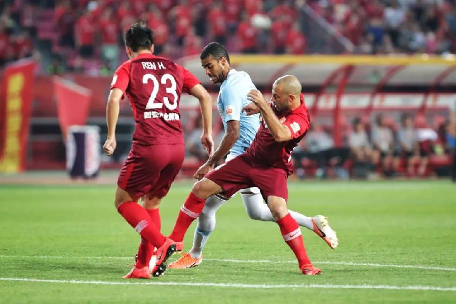 aoa体育活动-华夏幸福遭遇不利，客场平局无奈的简单介绍