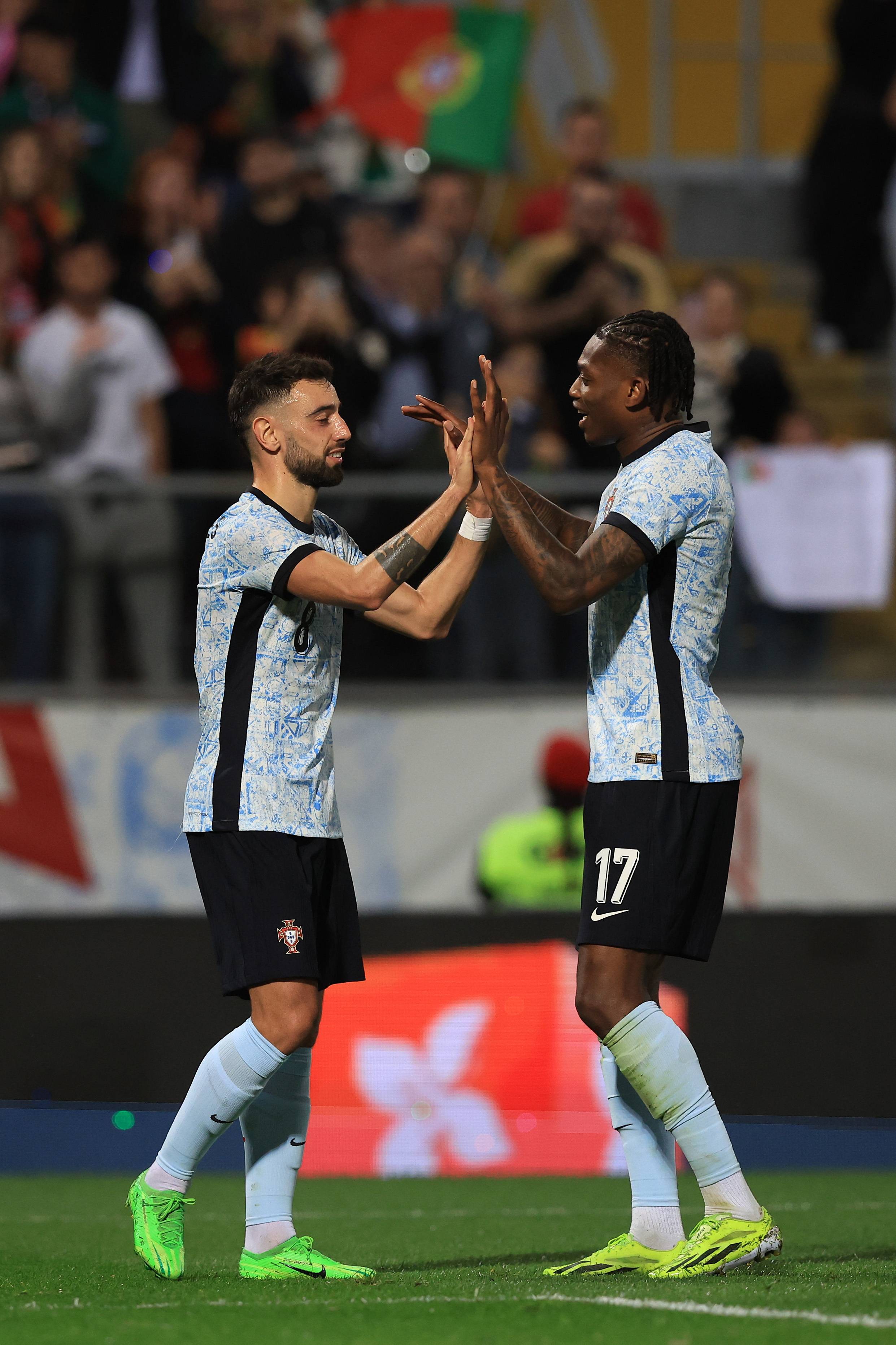 关于瑞典队主场战胜对手实现关键胜利的信息 关于瑞典队主场战胜对手实现关键胜利的信息