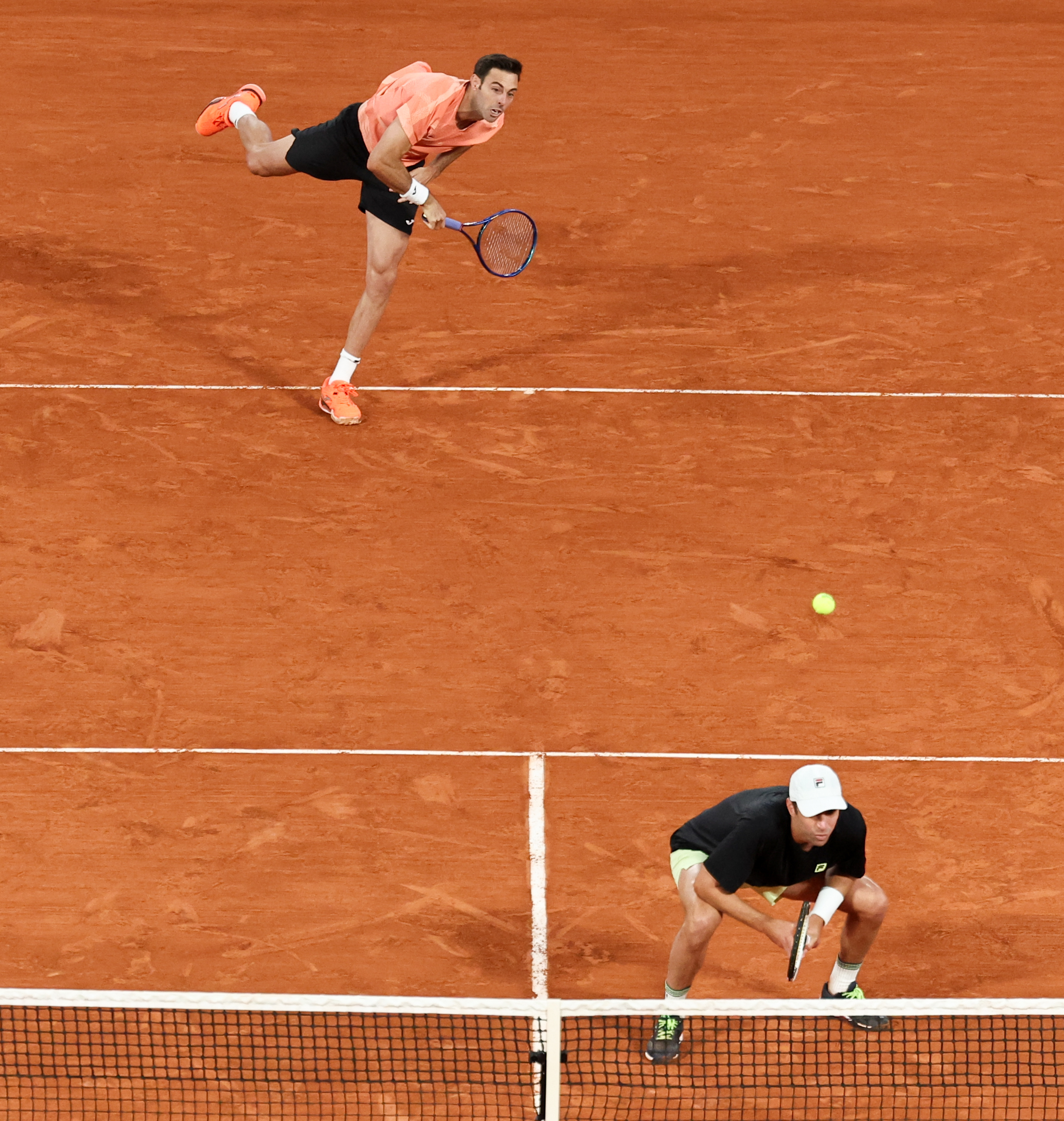 包含网球比赛选手气势如虹,乘胜追击的词条 包含网球比赛选手气势如虹,乘胜追击的词条