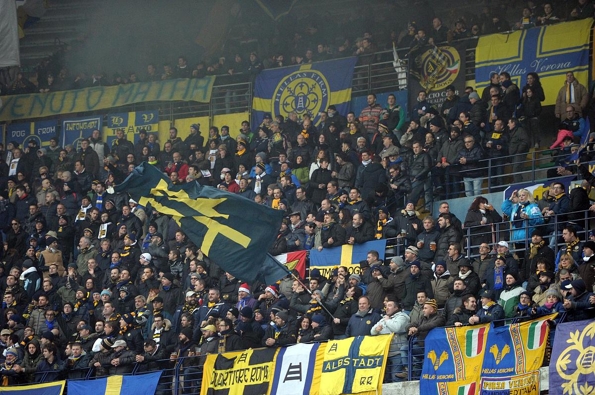 aoa体育-多特蒙德逆转法兰克福，在主场取得胜利