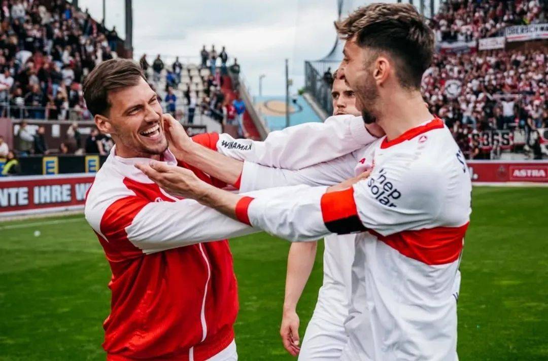 aoa体育娱乐-斯图加特球员输出火力，连胜对手