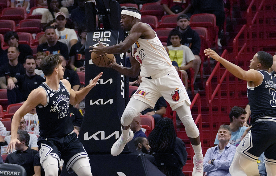 奥拉迪波分砍下,步行者击败老鹰保住九连胜的简单介绍 奥拉迪波分砍下,步行者击败老鹰保住九连胜的简单介绍