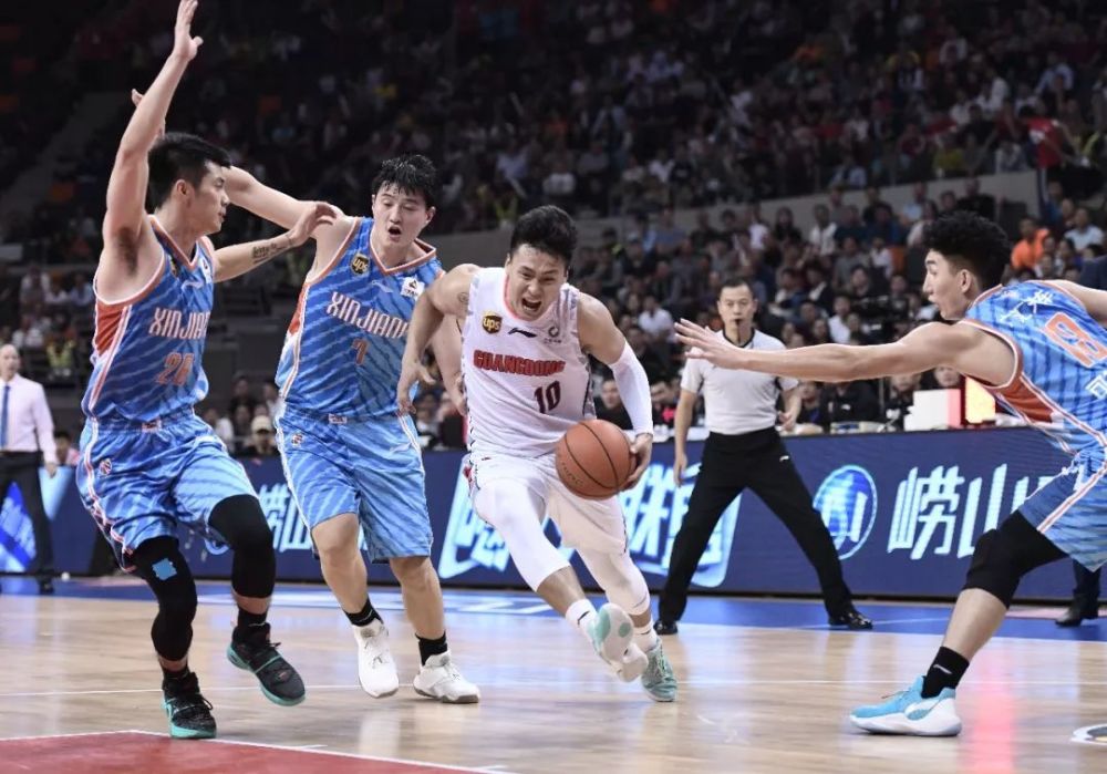 aoa体育官网-中国职业篮球联赛赛程进行顺利，球队实力逐渐显现的简单介绍