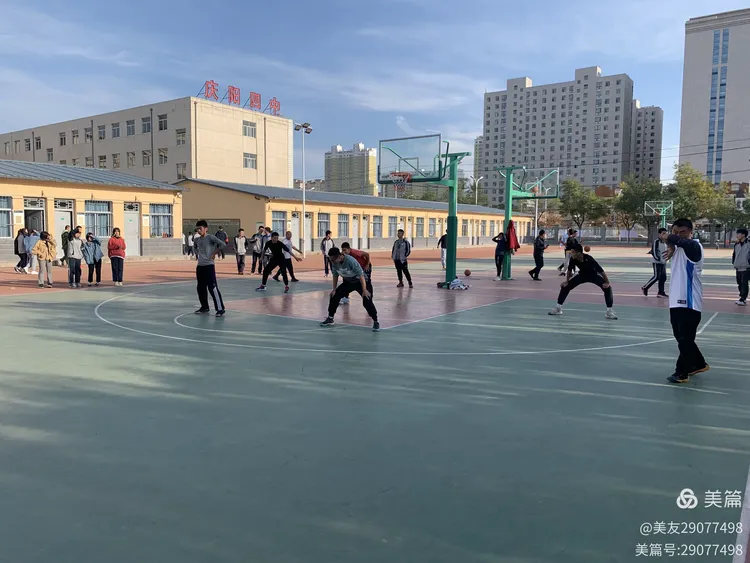 aoa体育馆-甘肃男篮备战期间，积极调整状态的简单介绍