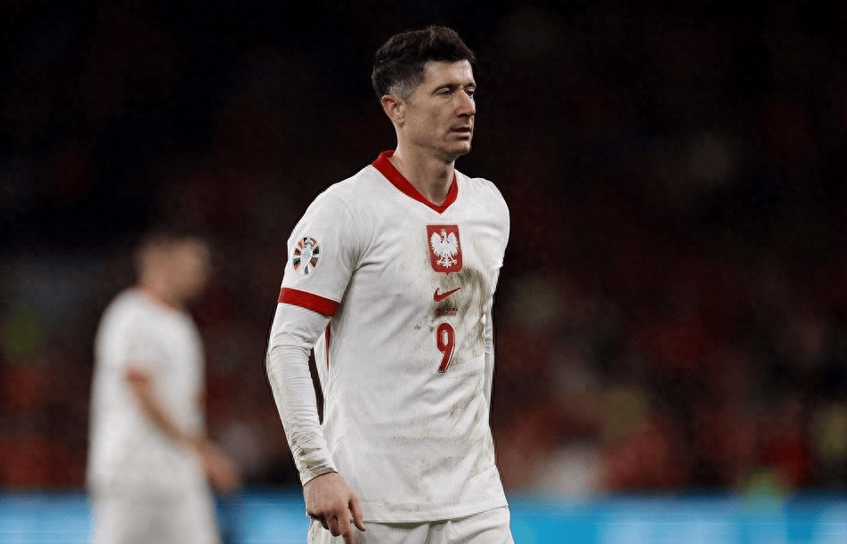 aoa体育-波兰国家队备战欧洲预选赛，莱万或将领衔之行的简单介绍