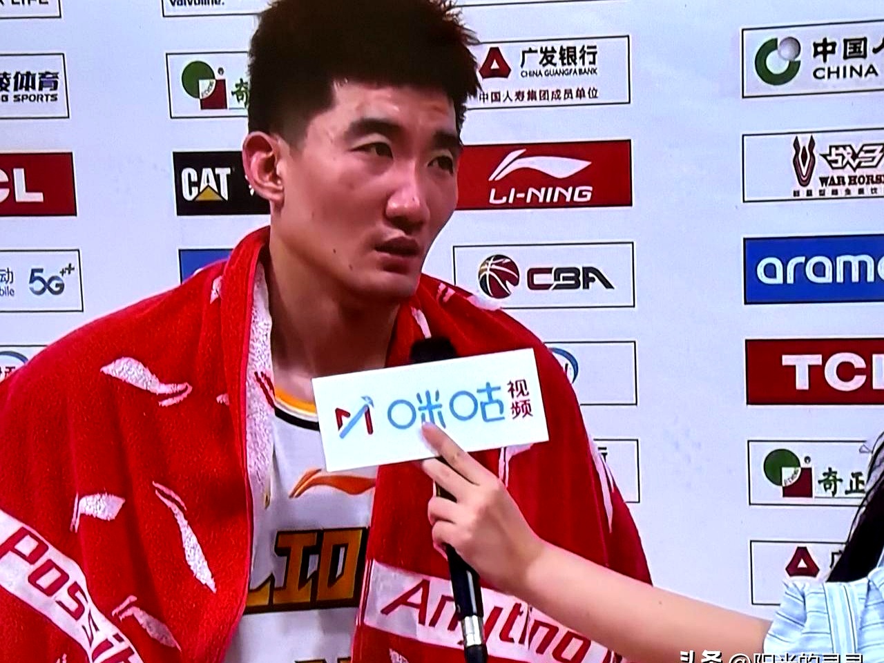 包含孙铭徽手感爆棚，带领山东男篮大胜广东宏远的词条