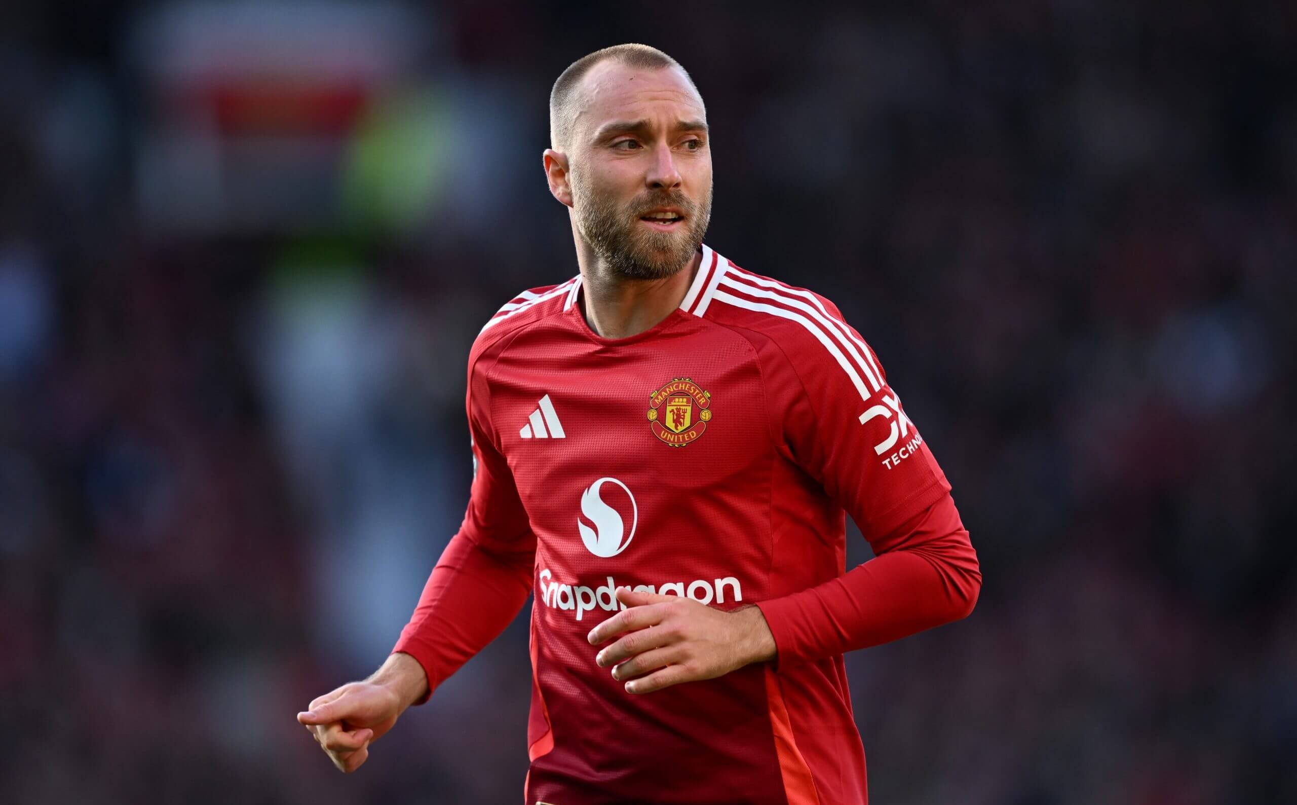 曼联官宣热门签约球员,引发球迷热议的简单介绍 曼联官宣热门签约球员,引发球迷热议的简单介绍