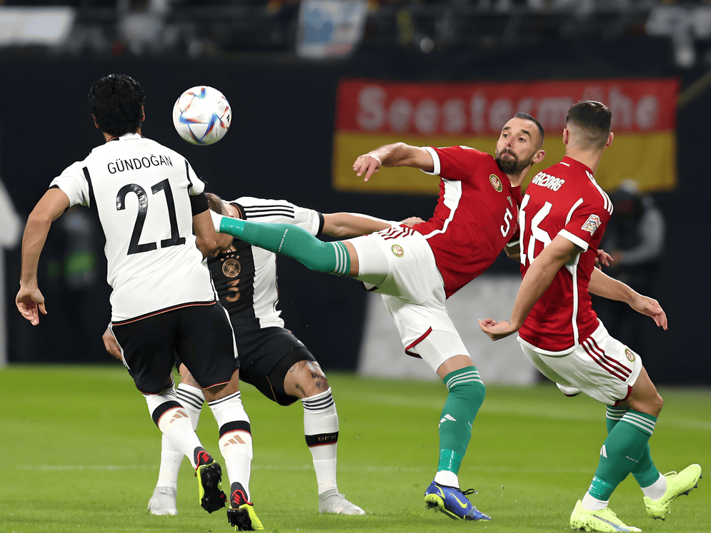 匈牙利队在欧预赛中以强大实力压倒对手 匈牙利队在欧预赛中以强大实力压倒对手