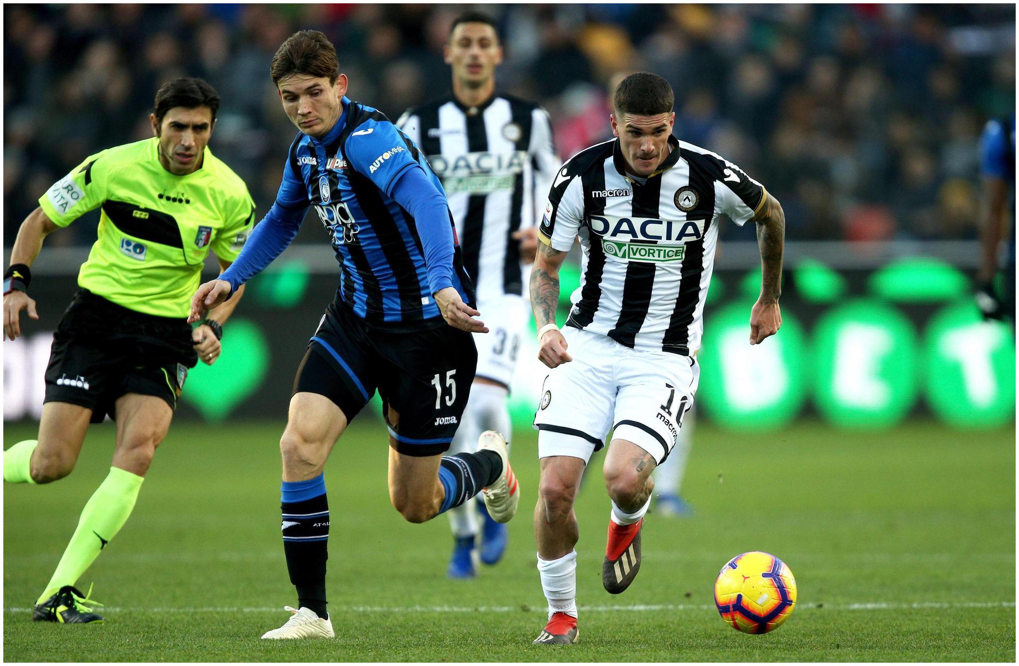 水晶宫客场完胜，提前锁定保级资格