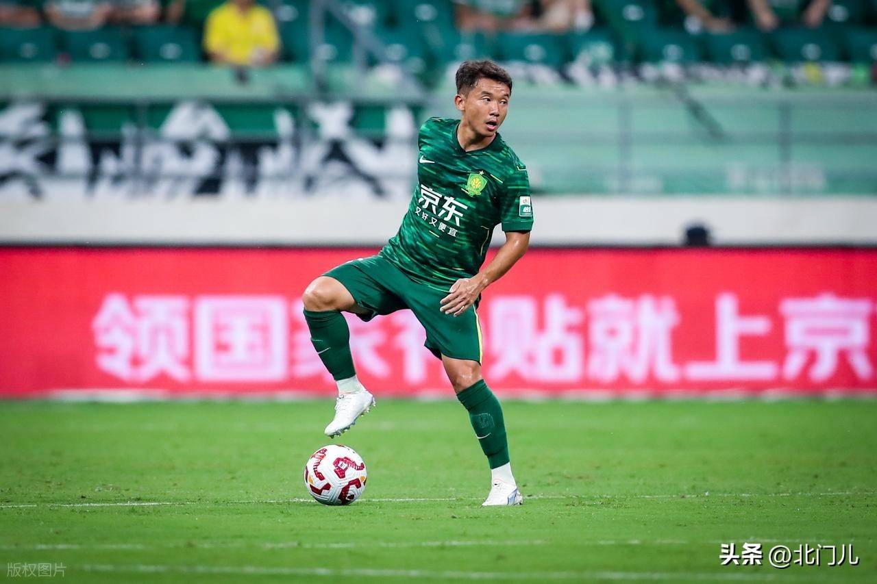 aoa体育课程-越南队战胜东亚球队，晋级下轮事半功倍